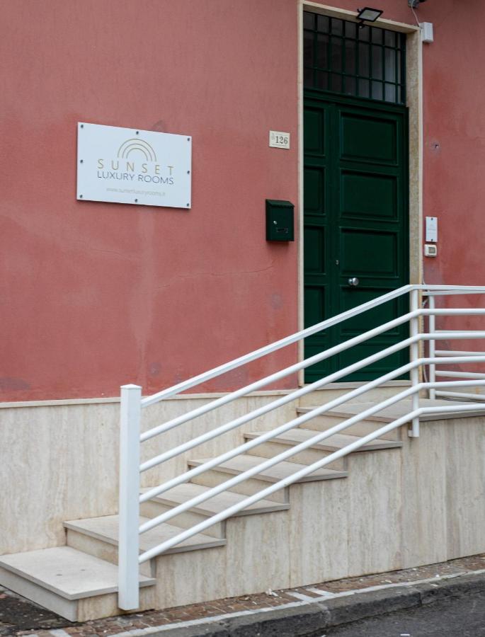 Sunset Luxury Rooms Castellammare di Stabia Exterior foto
